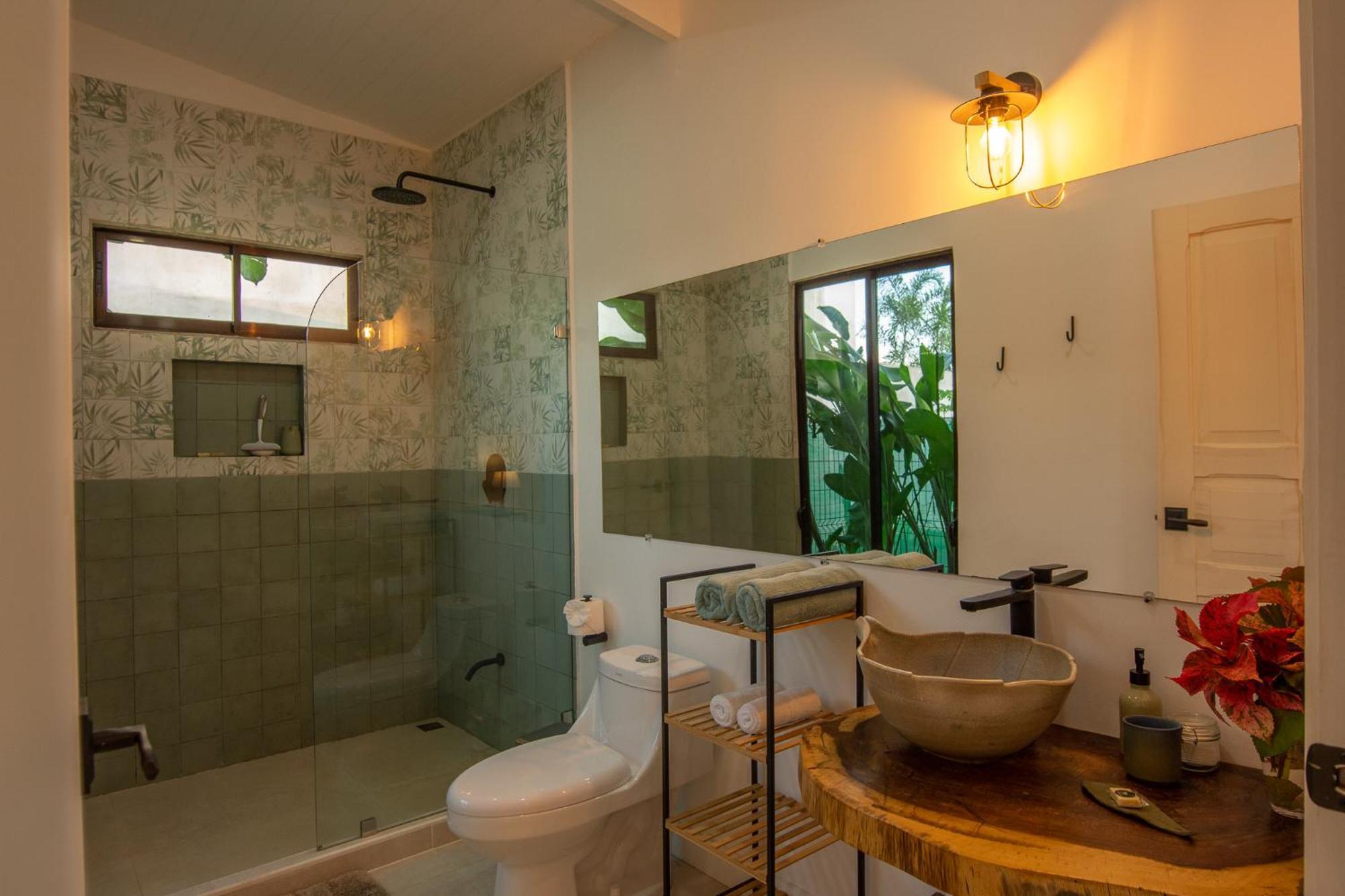 Namaitami Casa Hermosa Con Ac Y Piscina A Solo 650 Metros Del Parque Nacional Cahuita Exterior foto